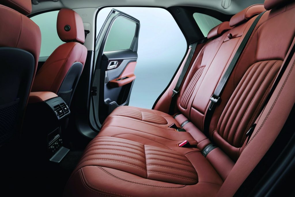 Jaguar F-Pace (3)