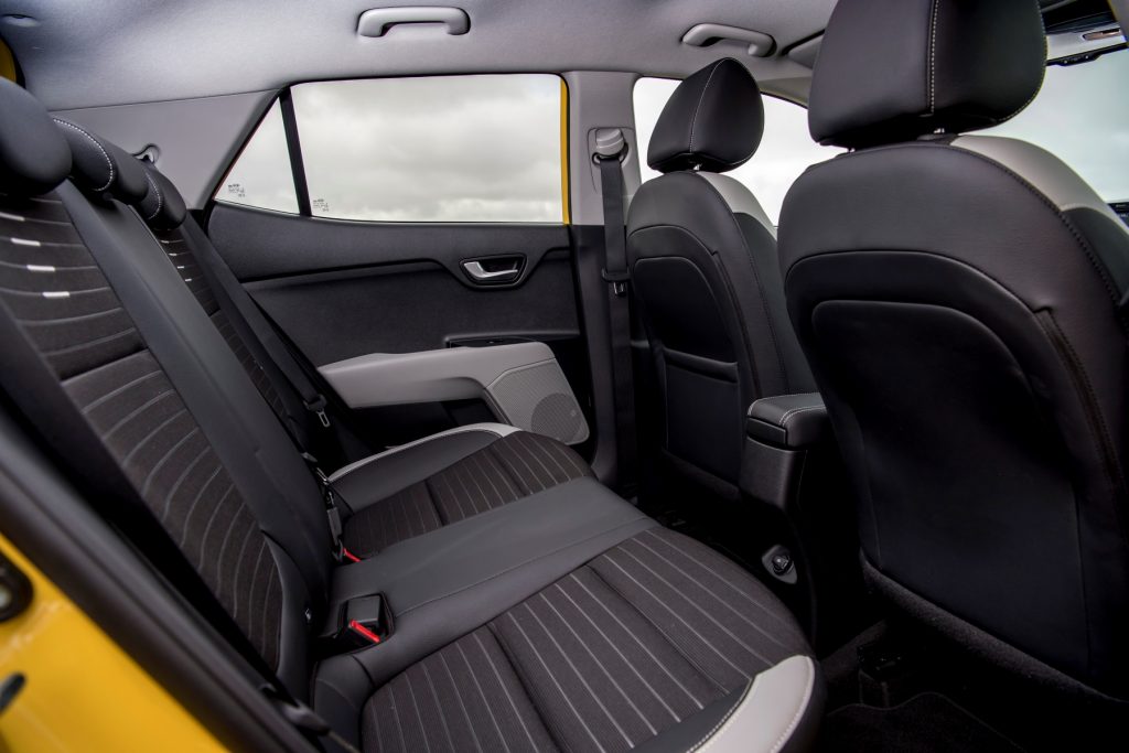 Kia Stonische Review