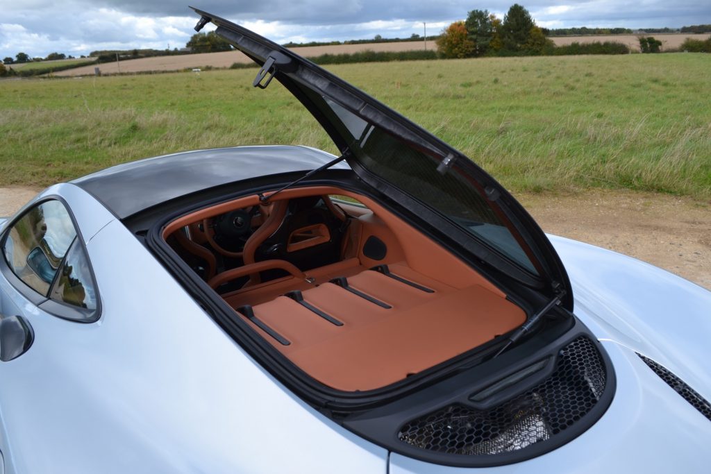 McLaren 570GT 